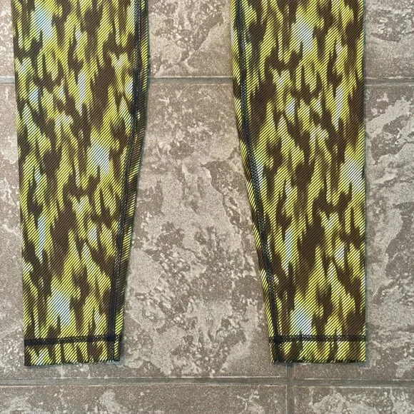 Lululemon Wunder Under Pant *Full-On Luxtreme Green Size 4 Leggings 30.5" Inseam - Picture 8 of 9